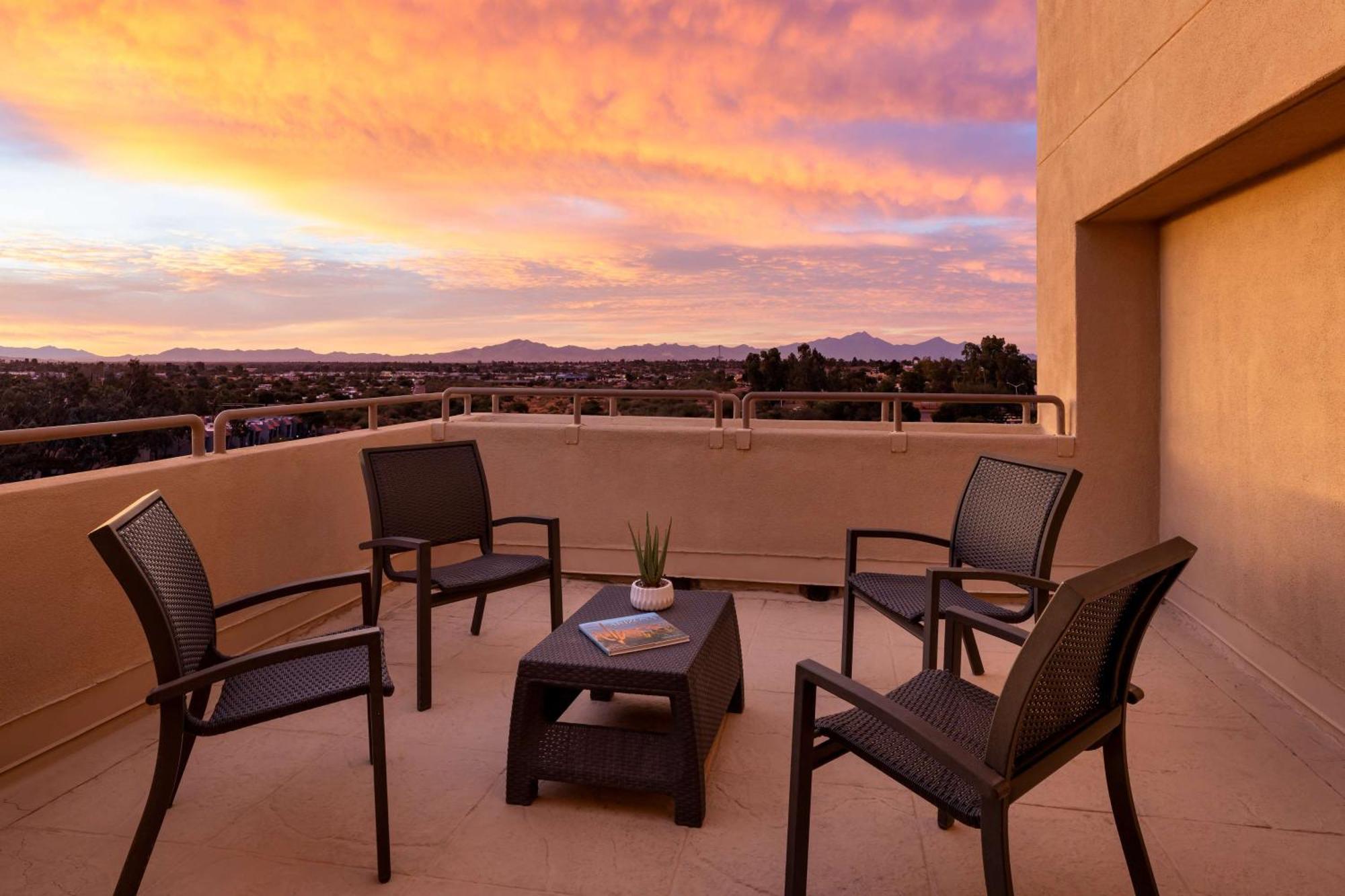 Hilton Tucson East Hotell Eksteriør bilde
